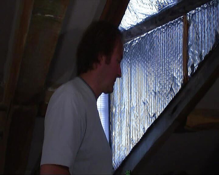 Monde Francais: Une salope française pulpeuse se tape une compagnie avec quatre...