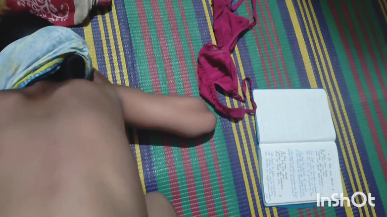 Desishycouple: Desi studeert stiefzus geneukt door stiefbroer. Deel 2