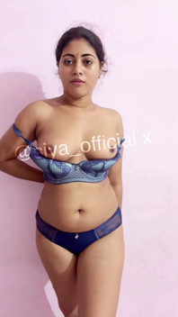 Siya Bhabhi poesje neuken en vingeren Hindi