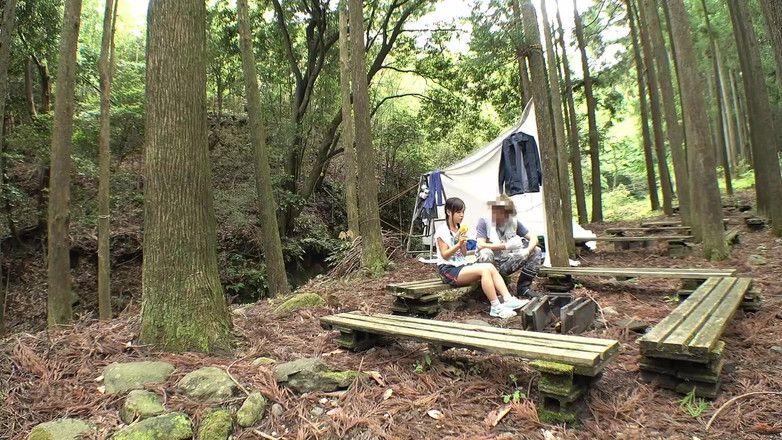 Raptor Inc: Video von Sonnenschönheiten im freien, vom Campingplatz-Manager 1 genommen