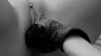 Deutsche Dominanz: Lesbický strapon