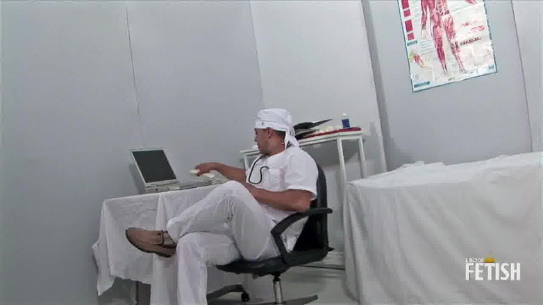 Gay Diaries: Massive doctor blows his patient big cock to get cum...