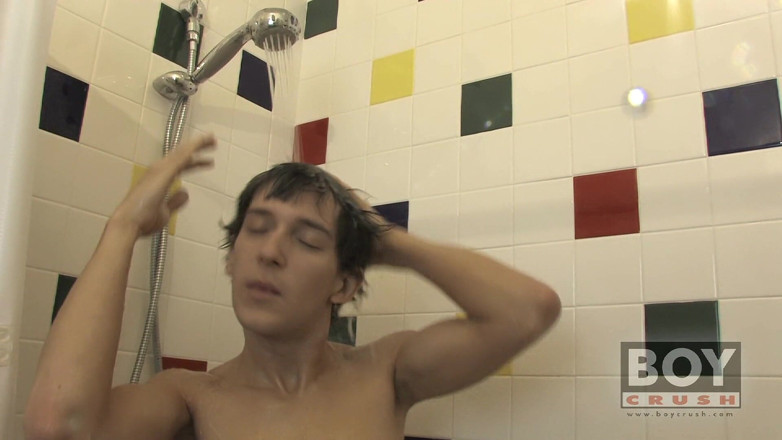 Boy Crush: Andys dusche solo