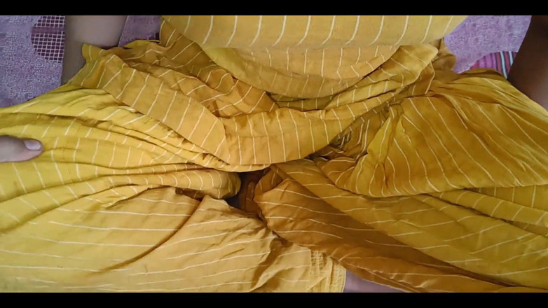 YOURAMRITA04: Âm hộ của người giúp việc Ấn Độ