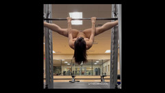 The Caring Doc: Haciendo un poco de cosa extraña de águila extendida boca abajo...