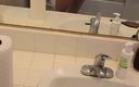 Hapatrap: Ngocok kontol sampai putus asa di kamar mandi
