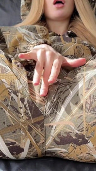 Hobi saya memancing dan memancut mani