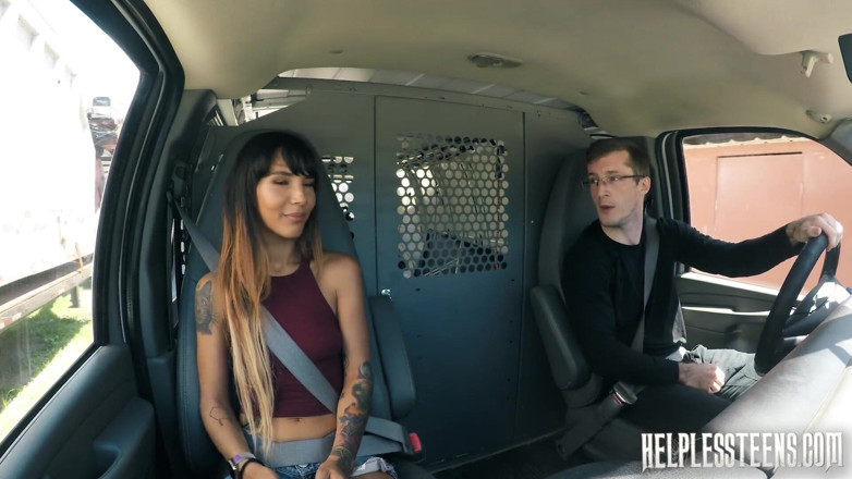 Helpless Teens: Kitty Carrera - zanjada, follada y dominada