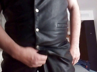 Leatherman63: Hotelová nálož spermatu