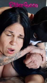 Riderqueen a făcut sex, videoclipuri pentru fani și urmăritori