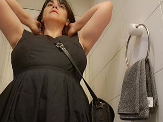 Mommy big hairy pussy: Hairy Pussy Stokings Un Toilet Fuck Big Dick Stepmom