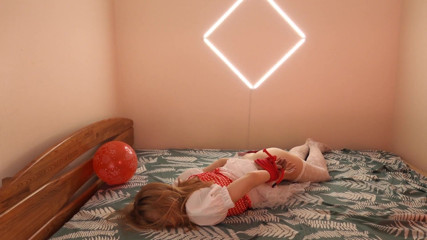 Anal Fans Couple: Young Red Riding Hood's anal fucked her in the mouth...