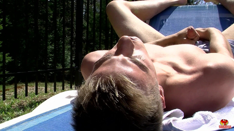 Phoenixxx: 자신의 얼굴에 사정!