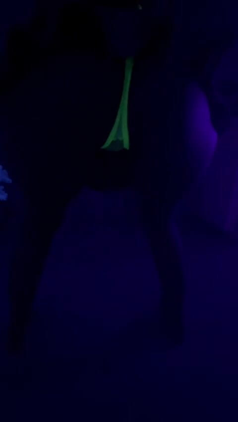 Caramela Sluty Wife: Twerking Perfect Body Short Skirt Neon Lingerie Close up MILF...