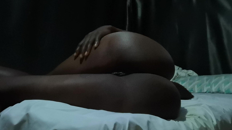 Hardrock365: 그녀는 나를 깊고 열심히 따먹어 달라고 말했고 나는 그녀의 핫한 에 줘