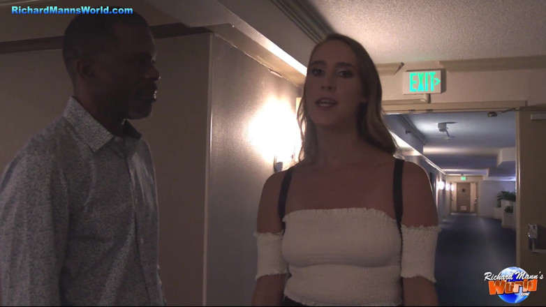 Richard Manns World: Slut Training: Cadence Lux's 1st Session - She Took Right to It