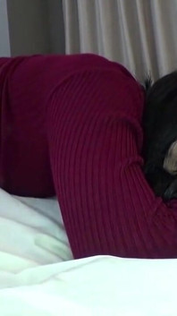 Necenzurováno - Drobná vnadná kráska F-cup ztrácí kontrolu, divoké potěšení a nezapomenutelné setkání s creampie