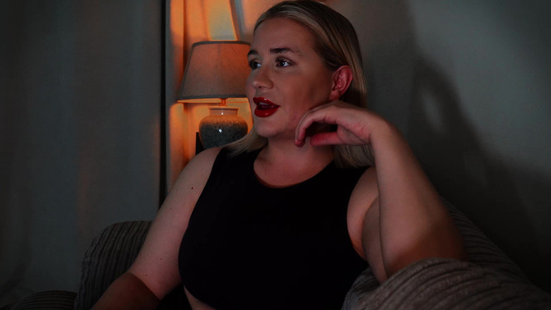 JessieHH: Petite demi-sœur, demi-frère baiseur 4k