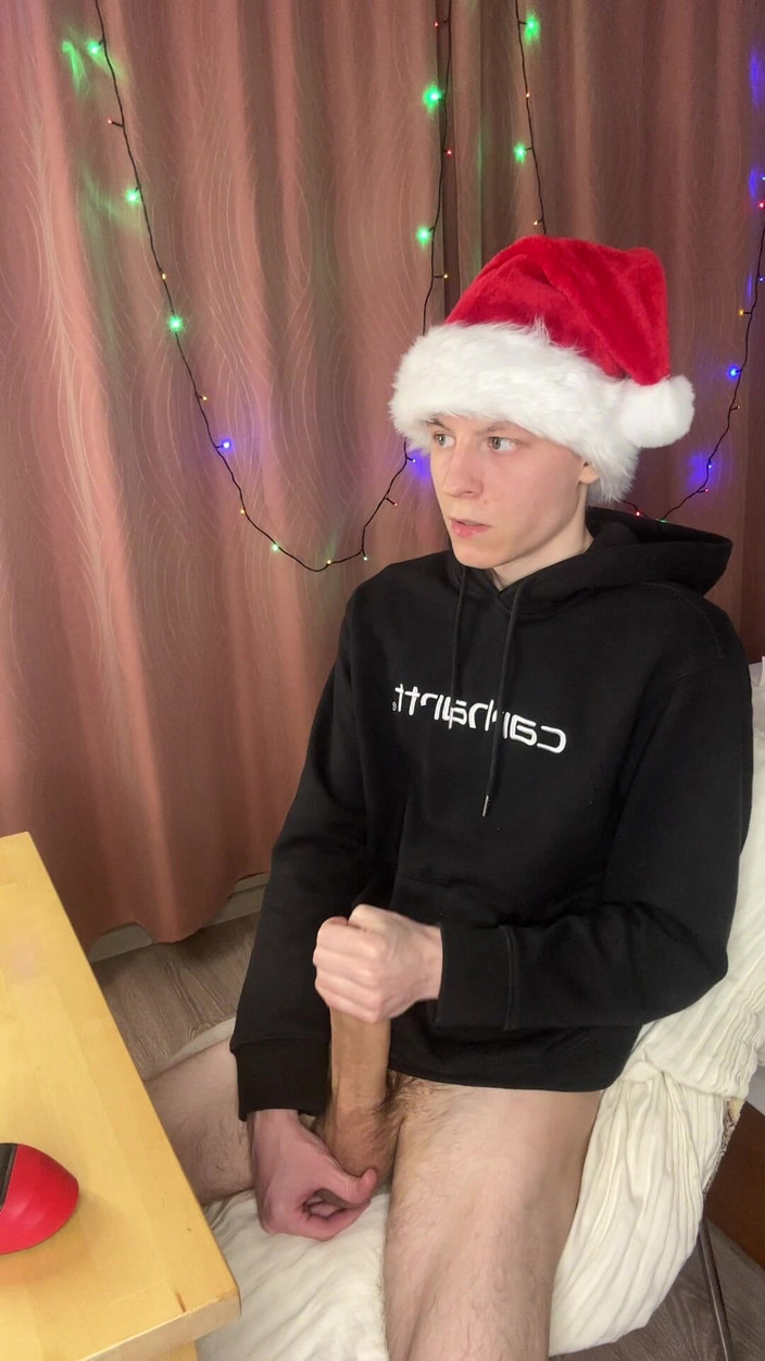 Morflot24: Nắm tay làm cho dây phun nước 18 tuổi nhanh chóng...