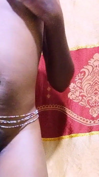 Tonåring solo kvinnlig onani, missade kuksex och bestämde mig för att knulla min våta, tajta fitta med flaska tills jag fick sperma