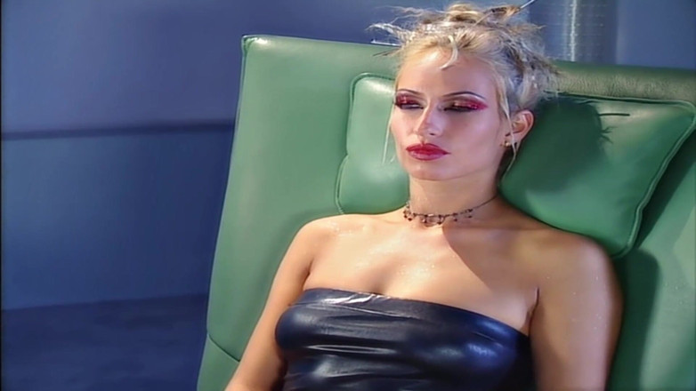 Antonio Adamo Film: 角質熟女はお尻でそれをすべて取ります。