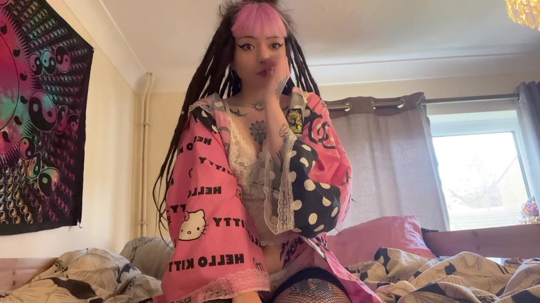 Bambi Fae: Menghamili babysitter