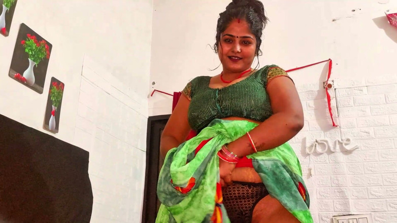 Raj pallvi: Indiancă Desi Bhabhi care face sex cu iubitul în timp ce...