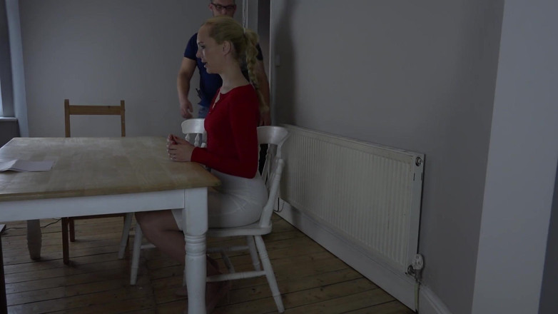 Restricting Ropes: Ariel Anderssen, bondage nach dem geben einer erklärung