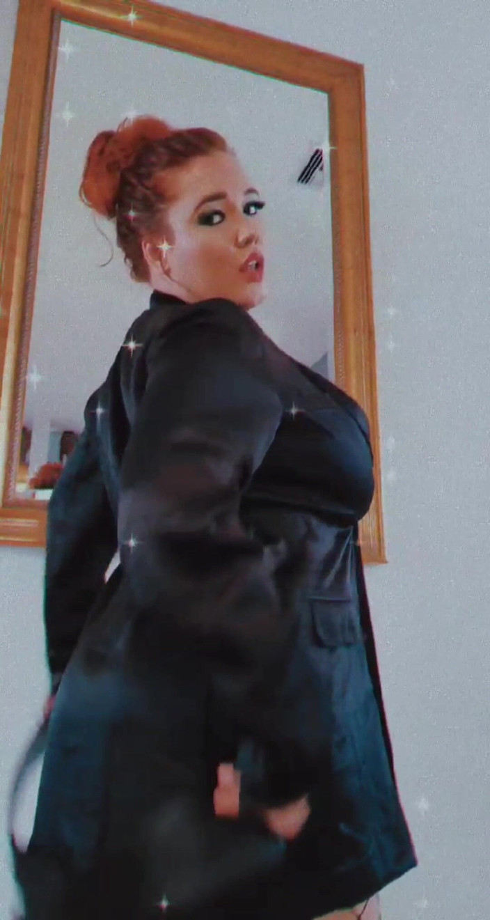 Annabelle Rogers: Развлечение в Фигнхетах и на каблуках