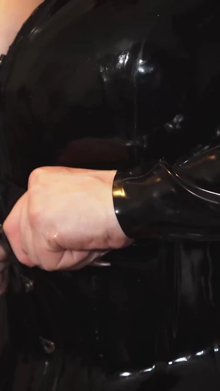 Domestic femdom: Savour Her Sweat