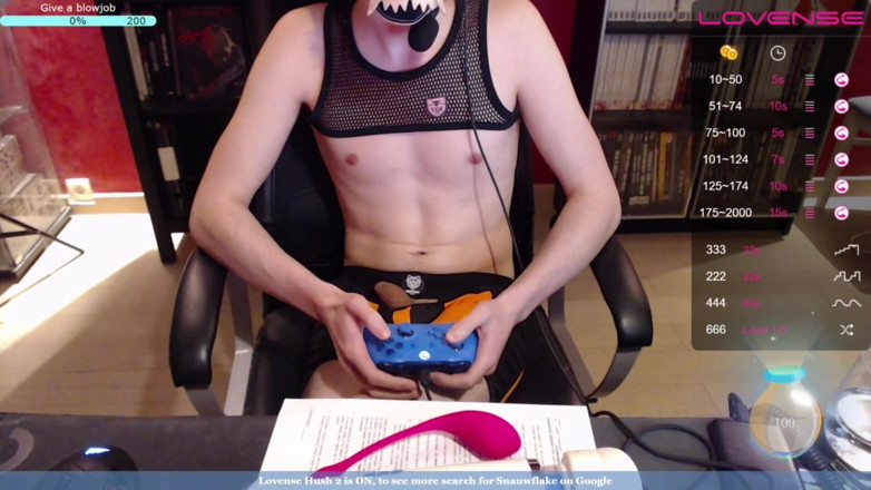 Snauwflake: Snauwflake está se divertindo no chaturbate - Parte 8
