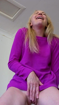 Stiefmoeder betrapt je op het aftrekken en berijdt je lul