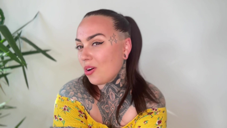 Miss Valentina: Найкращий друг дружини, домашнє відео