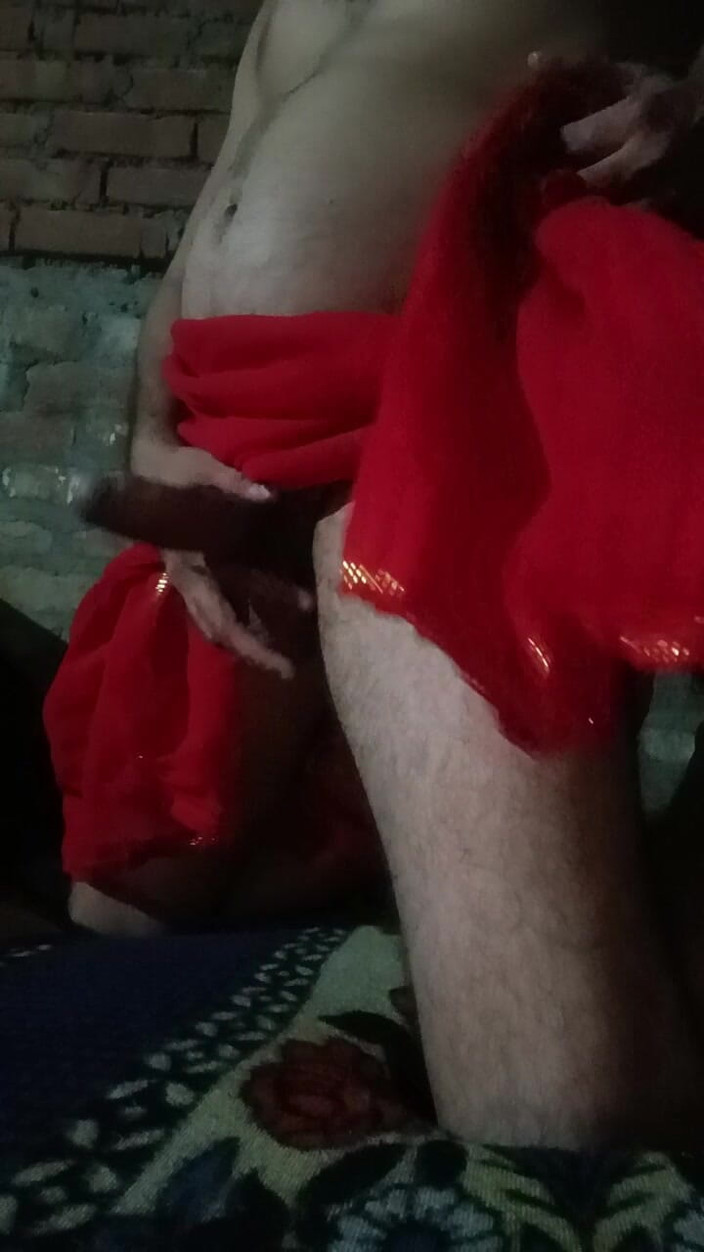 Desi shikha: Red Saree il mio culo enorme e il mio cazzo