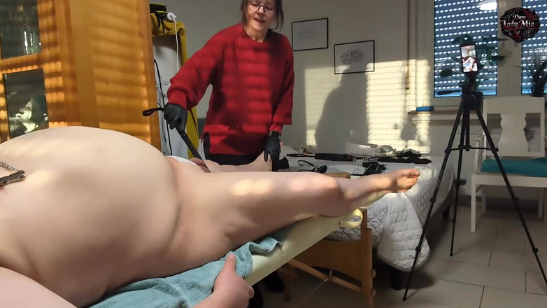 DomLadyMia: Domladymia - Slaveofm - Red Stripes For The Whipped Slave - Plná délka