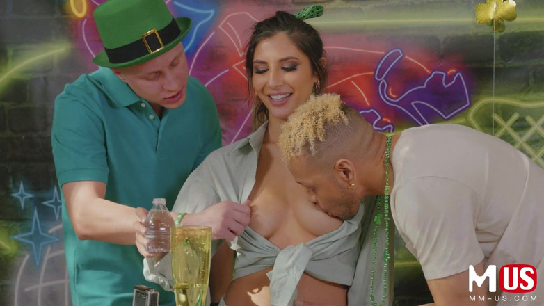 Model Media US: Jerkaoke - Gianna Dior, Karma Rx 등을 특징으로 하는 난교 스페셜