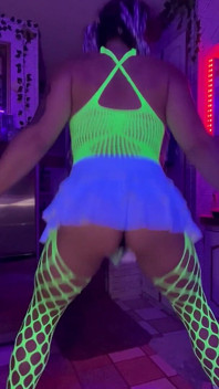Vamos rave babycakes