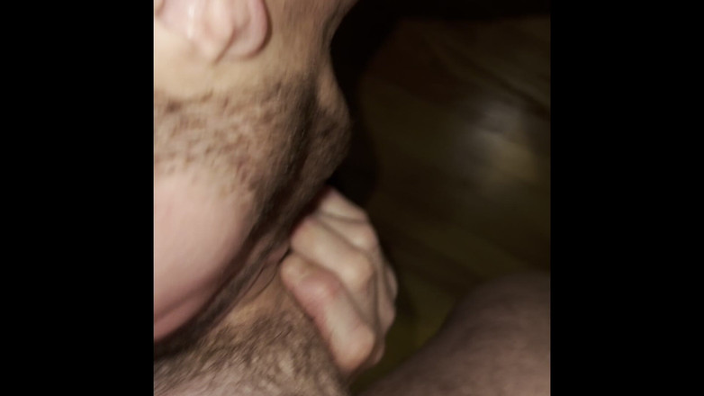 Tyler8: Adik sange ini lagi asik ngentot kontol besar ayah tirinya...