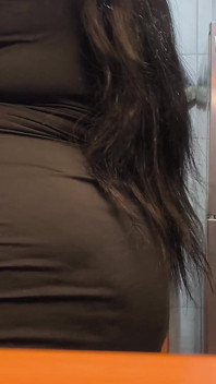 Sexy madrastra caliente, solo fanáticos en cámara lenta, en la cocina