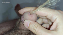 Solo Andy: Super zblízka piss play sledujte moji čůrací díru!