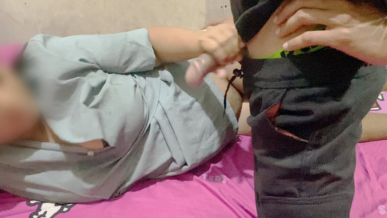 Aldy bang: Bạn trai cũ của tôi yêu cầu tôi mang thai