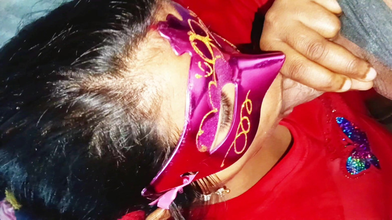 Sexy_girl_nehu: Neha bhabhiku yang super sange ini nyepong kontolku - close up...