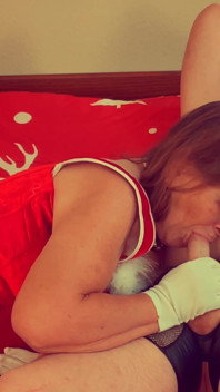 Oma carmen claus' frohe weihnachten lutschen und ficken creampie