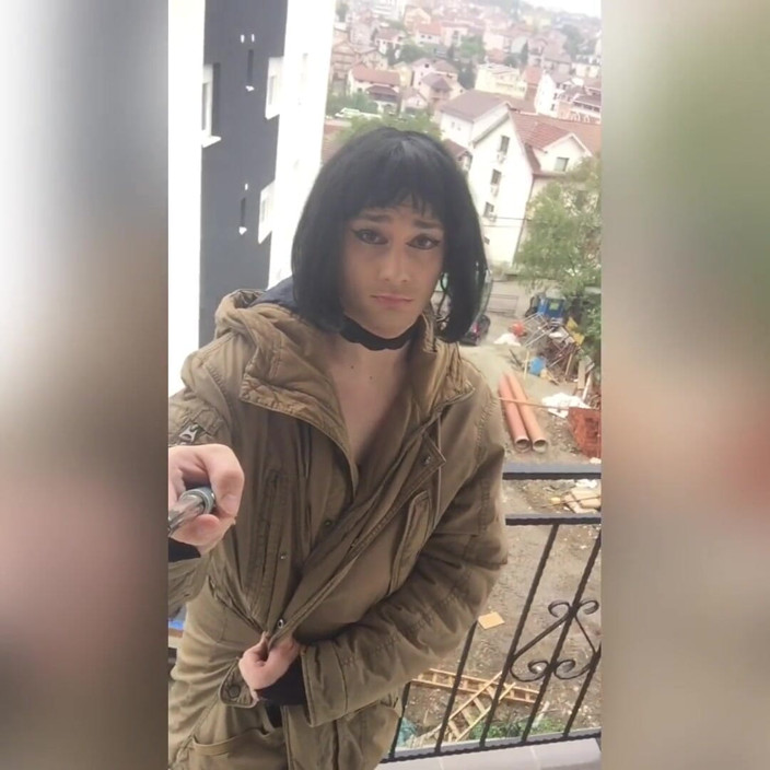 Sissyvalerie69: Casi atrapado por un vecino