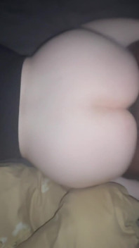 Minha esposa chupa meu pau para ser fodida melhor e dizer que pau preto é o melhor