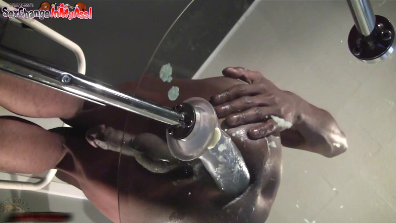 Ass Monkey: 看看下面的原因，我脱垂了 - dj Buttpussy