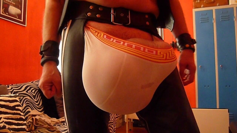 Monster Meat: Disco bulge/a maior carne monstruosa que você já viu !!