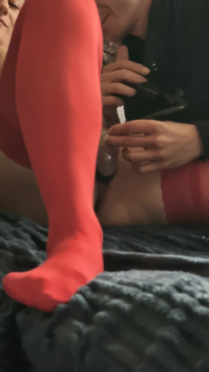 HornyCoupleBg: Leksak spelar än ...