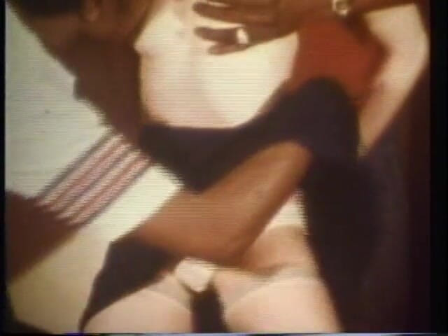 Vintage Usa: Sexy peluda peluda fodida em sexo a três interracial