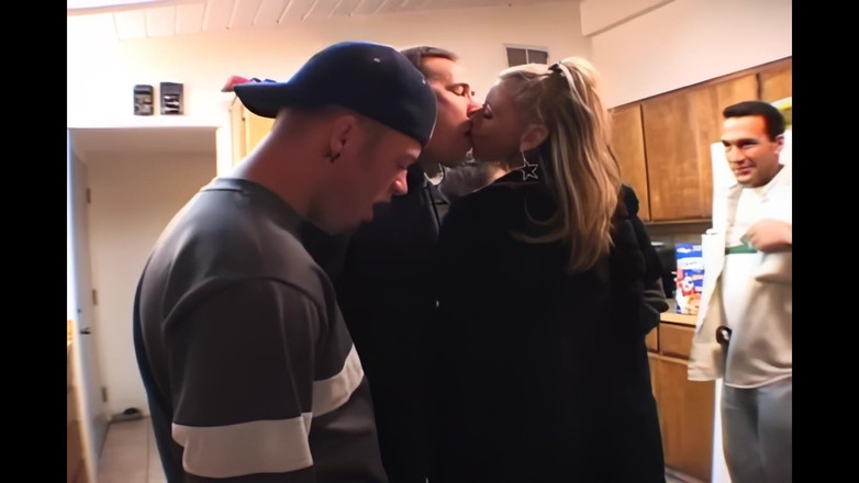 Milf in Love: Chelsea Zinn'deki herkes